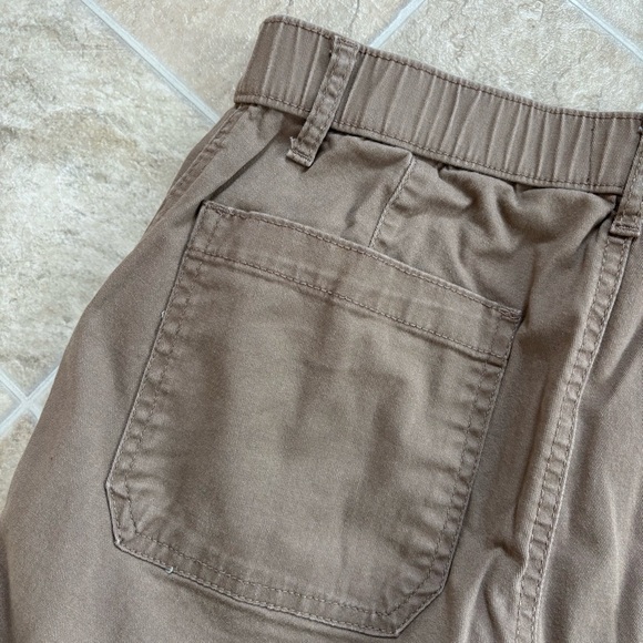 GH Bass and Co. Size 6 Brown Straight Leg Chino Pants - Picture 5 of 5